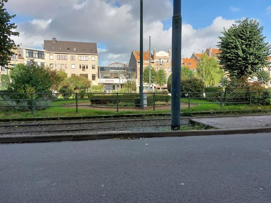 Family Friendly 1 Bed Appartment Bryssel Exteriör bild